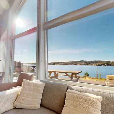 Ocean View And Jacuzzi