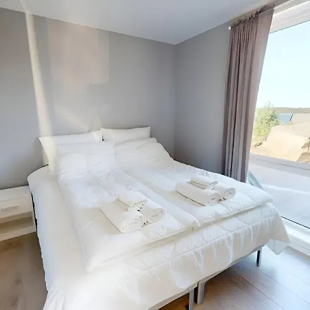 Ocean View And Jacuzzi