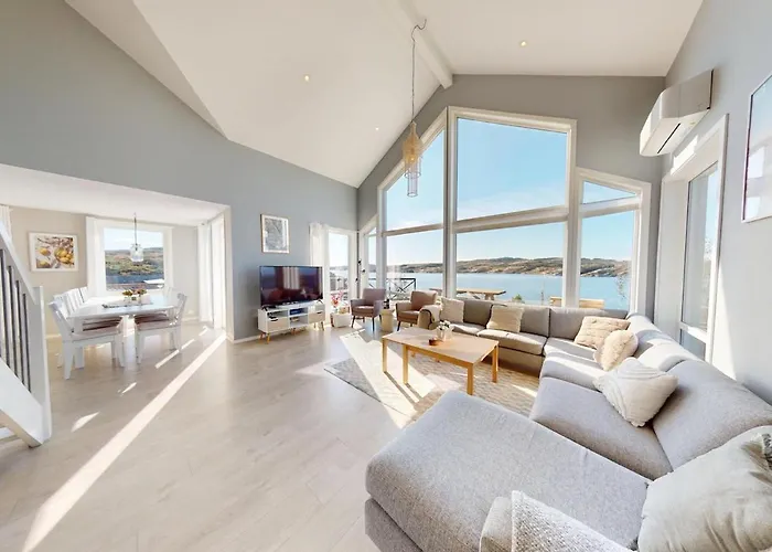 Ocean View And Jacuzzi