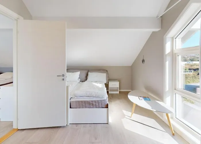 Ocean View And Jacuzzi