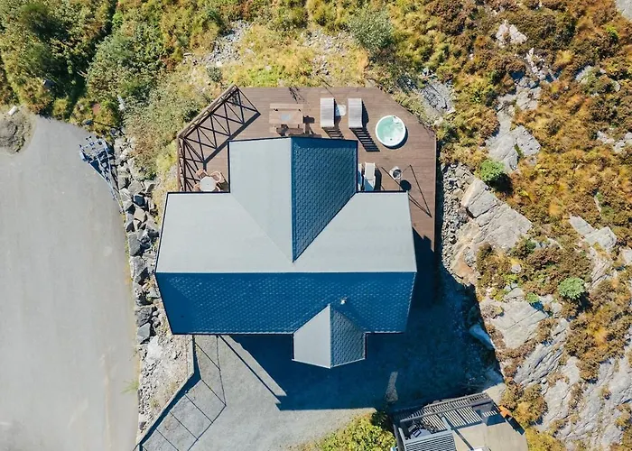 Ocean View And Jacuzzi *