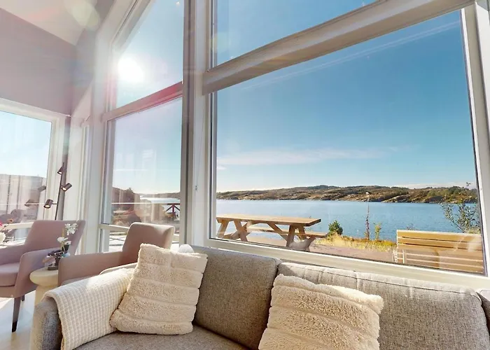 Ocean View And Jacuzzi